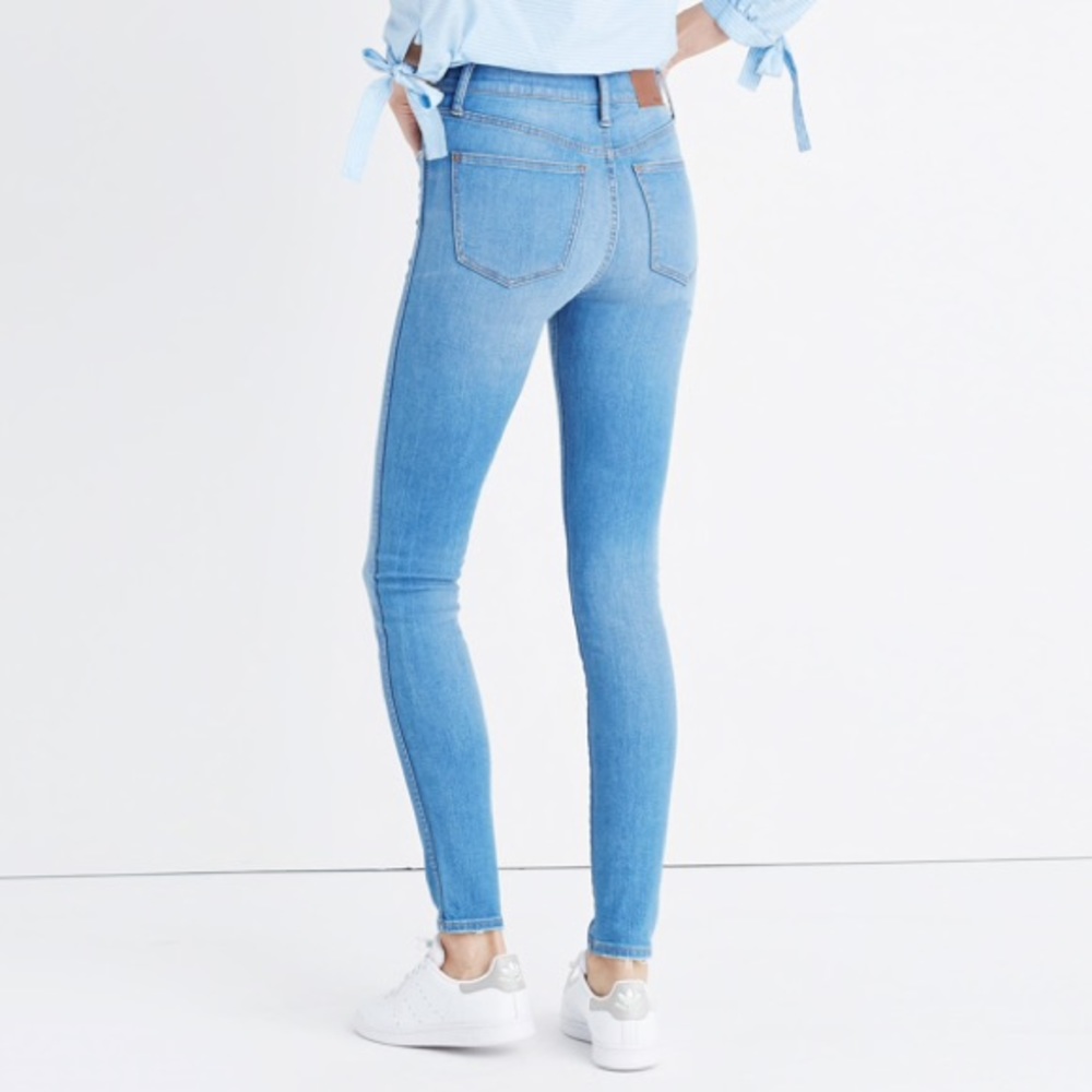 Light Wash Jeans